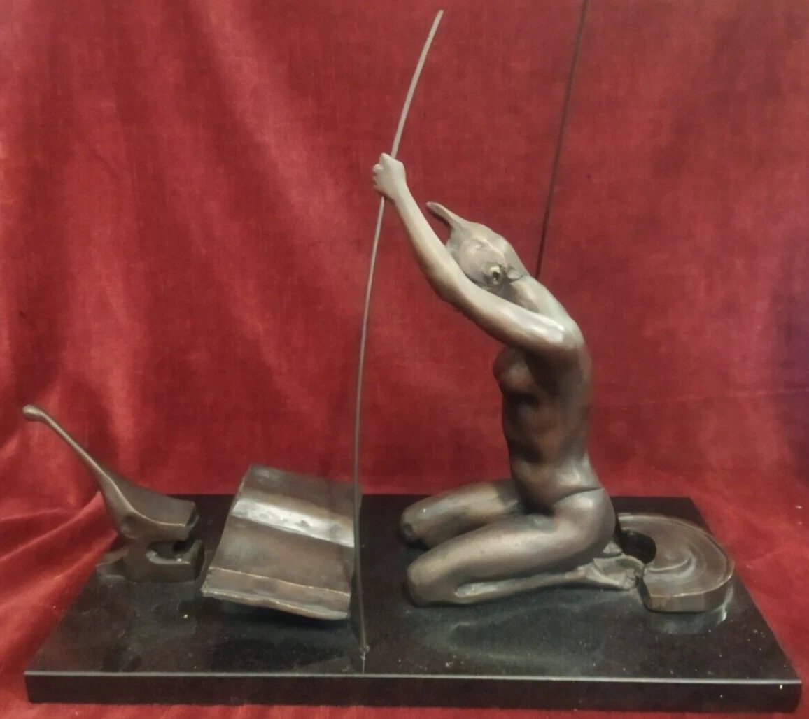 SCULPTURE D'UNE FEMME SOMALIE  Bronze sur socle en marbre, 30 juin 1989 UGO ATTARDI-photo-2
