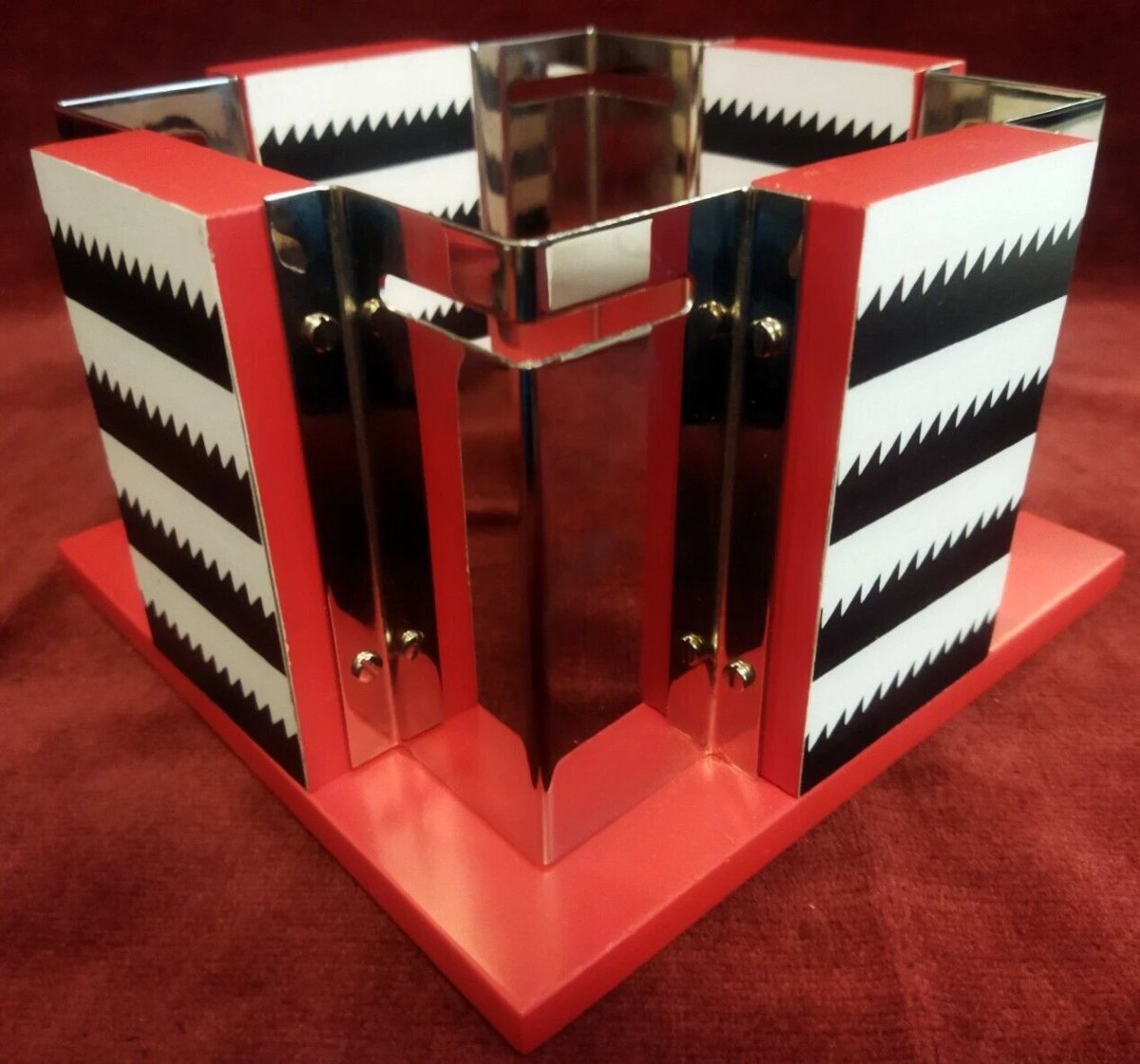 Nathalie Du Pasquier   Lidded Box  1983  Objects For The Electronic Age Arc74 Milan-photo-3