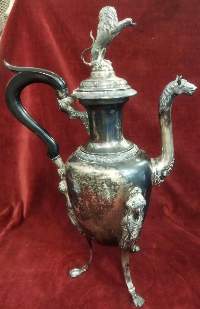 Cafetière en argent à décor de lion Naples, début du XIXe siècle-photo-3