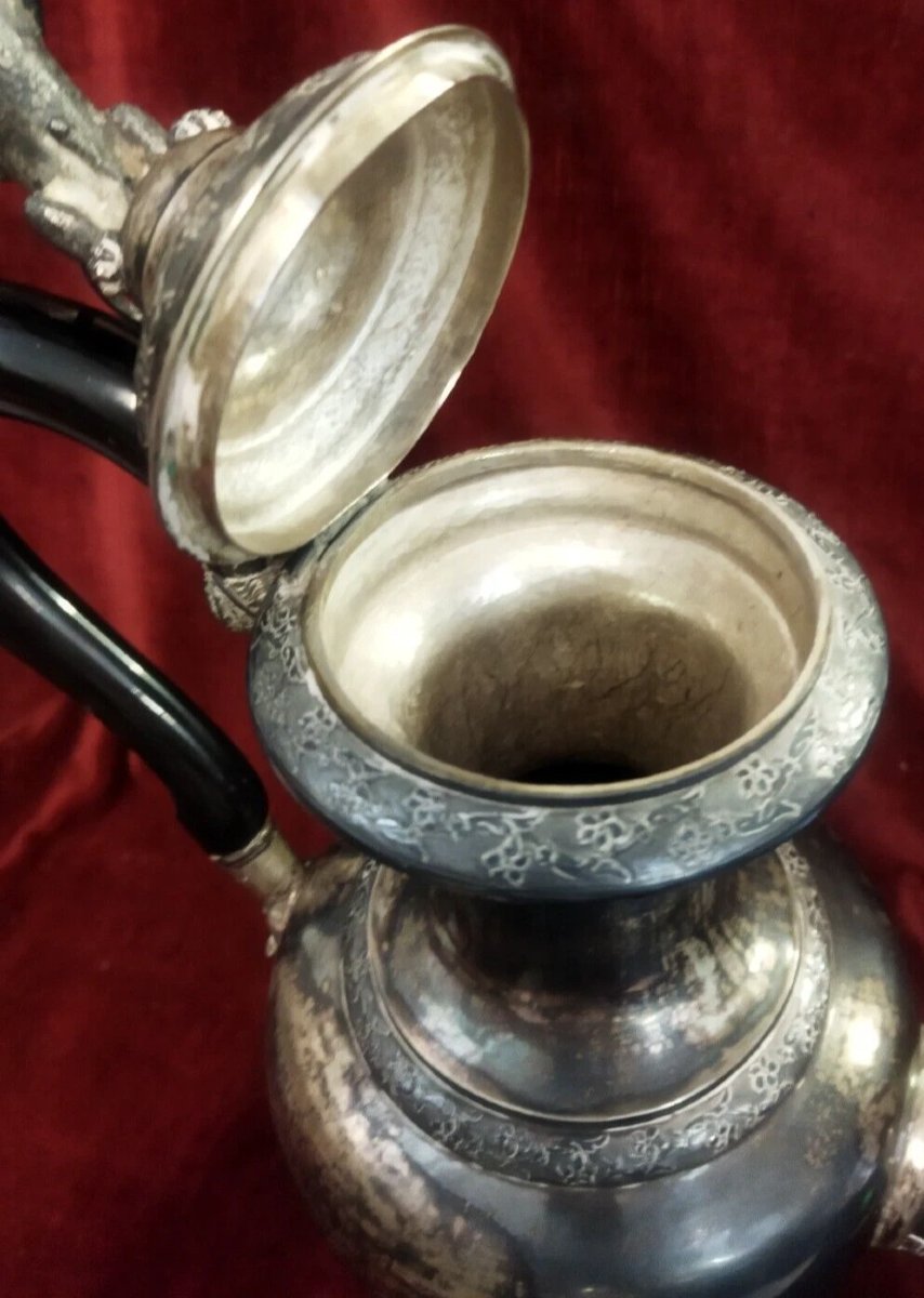 Cafetière en argent à décor de lion Naples, début du XIXe siècle-photo-1
