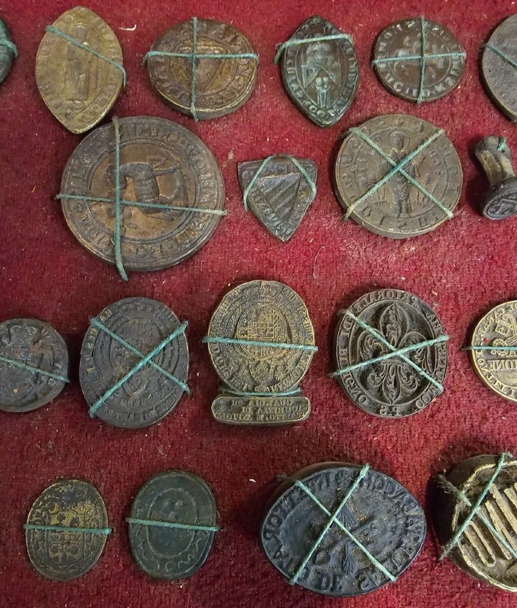 LOT 50  SCEAUX ET TIMBRES  - Du Moyen Âge au XIXe siècle-photo-3