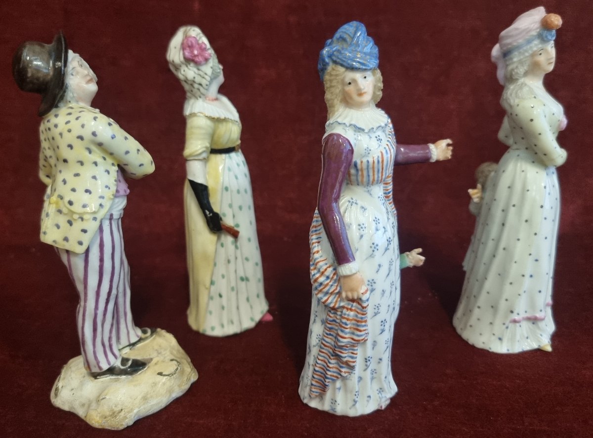 LOT DE FIGURINES EN PORCELAINE  NAPLES - FERDINAND IV  FIN DU XVIIIe SIÈCLE-photo-2