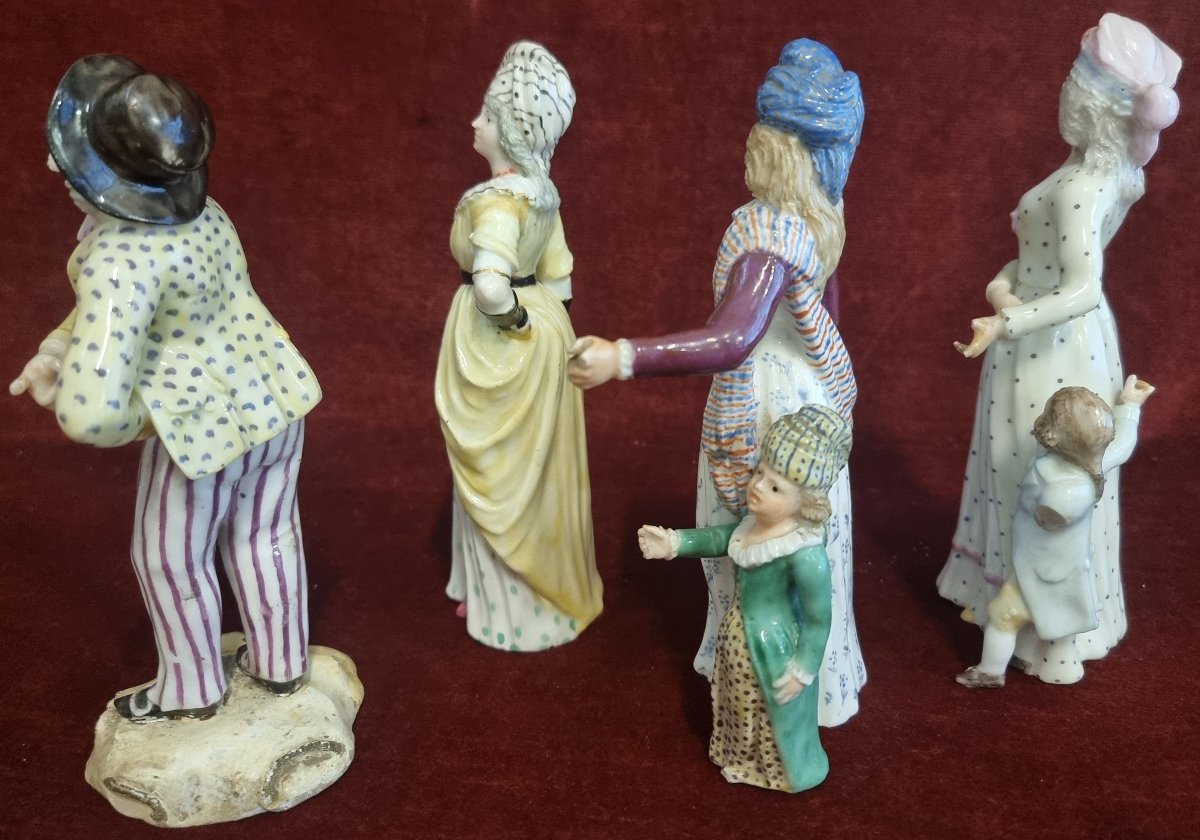 LOT DE FIGURINES EN PORCELAINE  NAPLES - FERDINAND IV  FIN DU XVIIIe SIÈCLE-photo-4