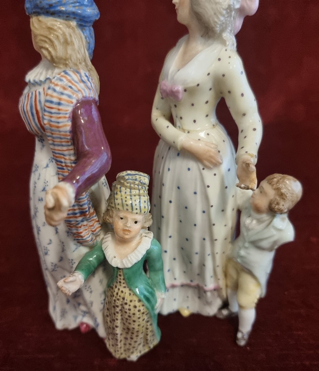 LOT DE FIGURINES EN PORCELAINE  NAPLES - FERDINAND IV  FIN DU XVIIIe SIÈCLE-photo-3