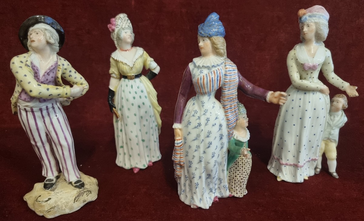 LOT DE FIGURINES EN PORCELAINE  NAPLES - FERDINAND IV  FIN DU XVIIIe SIÈCLE