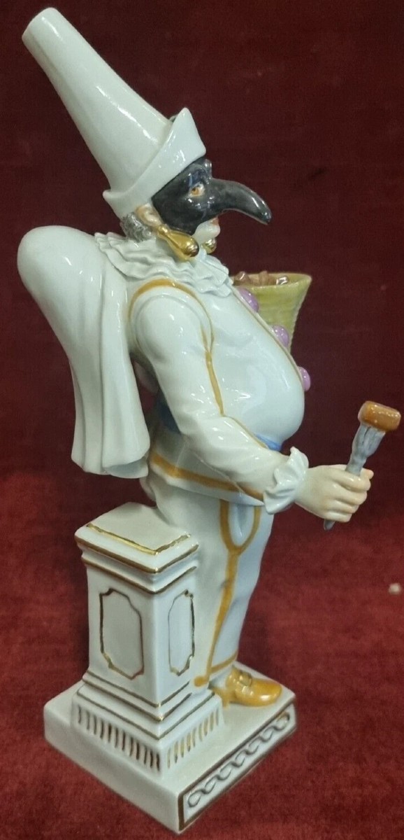 Figurine Pulcinella en porcelaine peinte  Meissen - début du XXe siècle