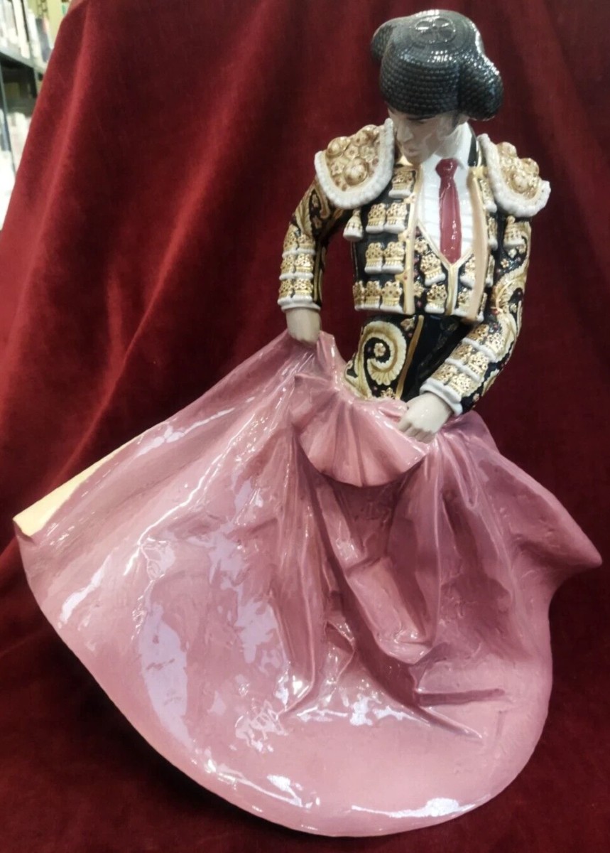 Lladro' Painted Porcelain Bullfighter - Spain, No. 221/250 - Malavia