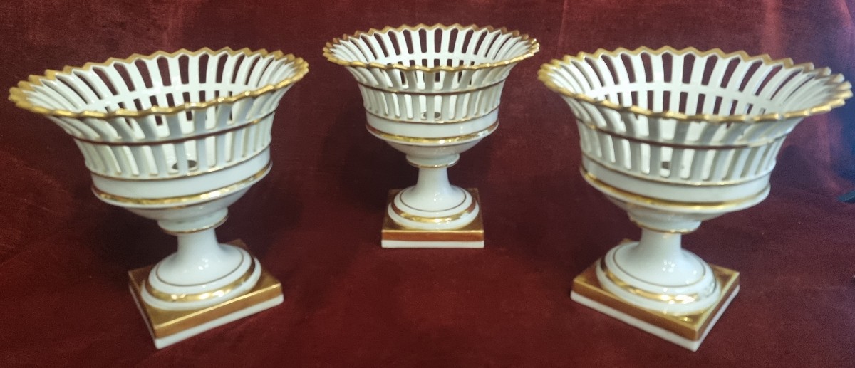 Set Of 3 White And Gold Porcelain Baskets  -  Early 19th Century - France