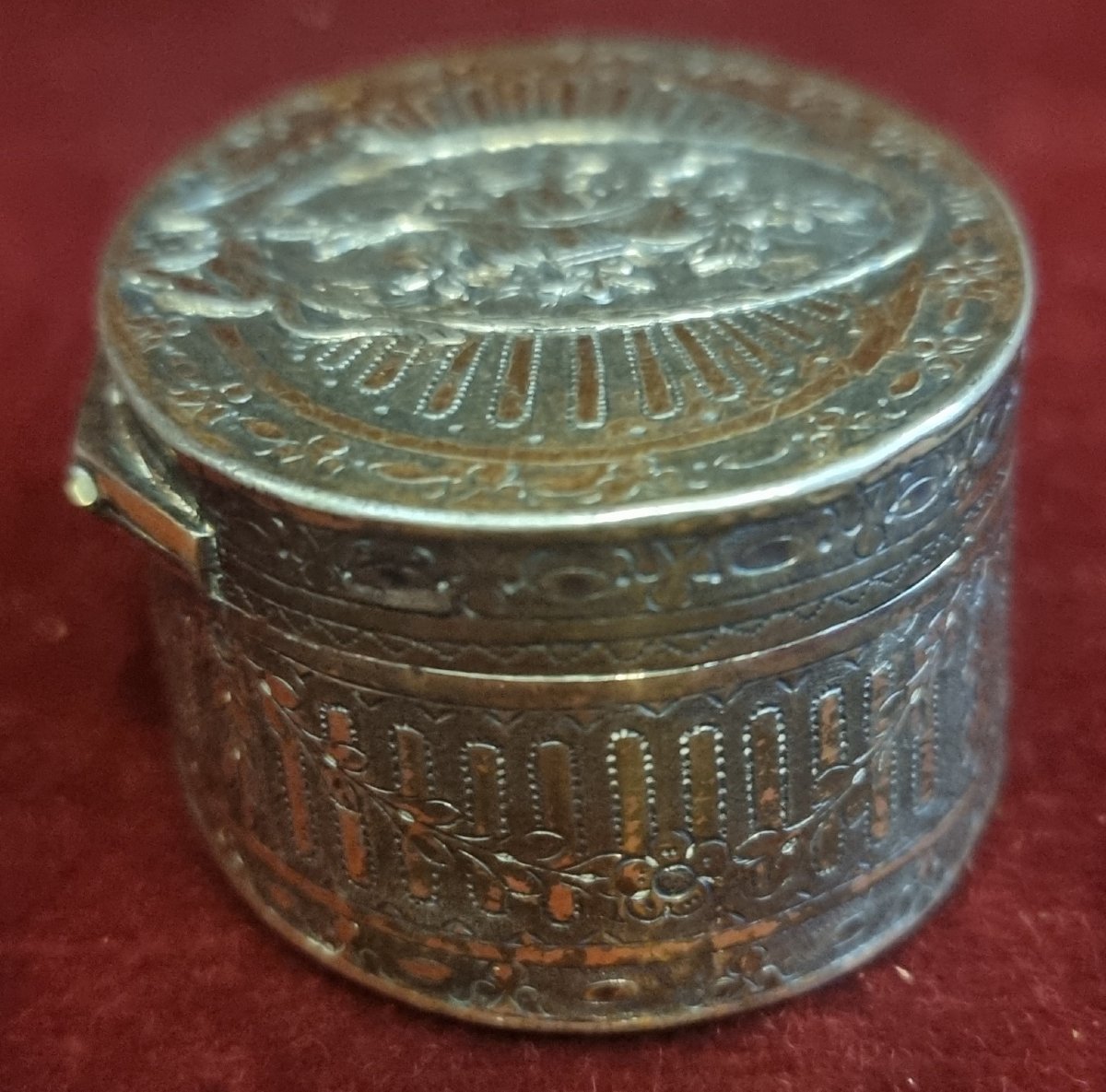 Silver Snuff Box - Mid-18th Century-photo-1