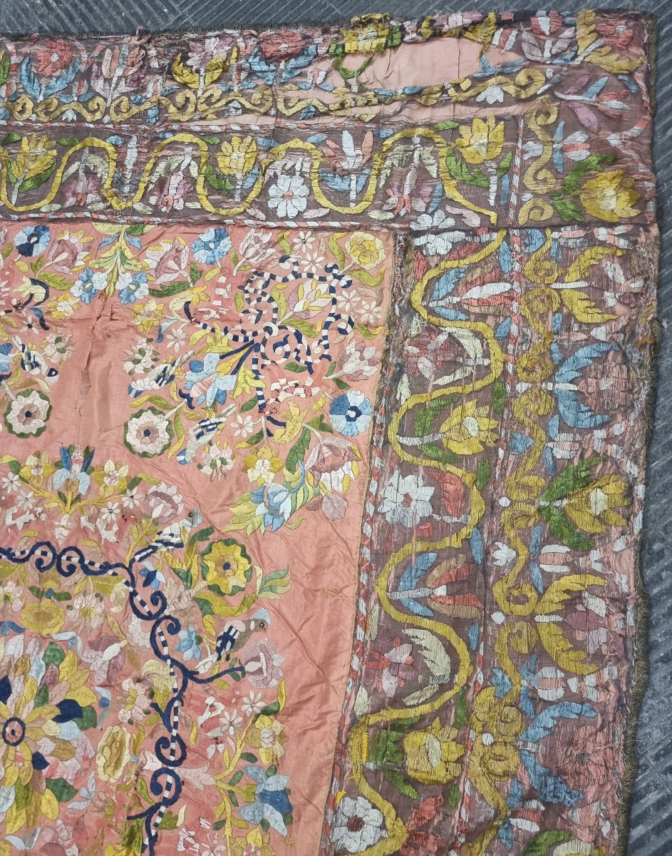 Tissu de soie brodé - XVIIIe siècle - 230 x 170 cm-photo-2