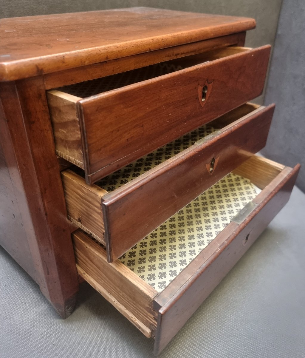 Modèle Como - Italie centrale - Bois (noyer) - Première moitié du XIXe siècle-photo-4