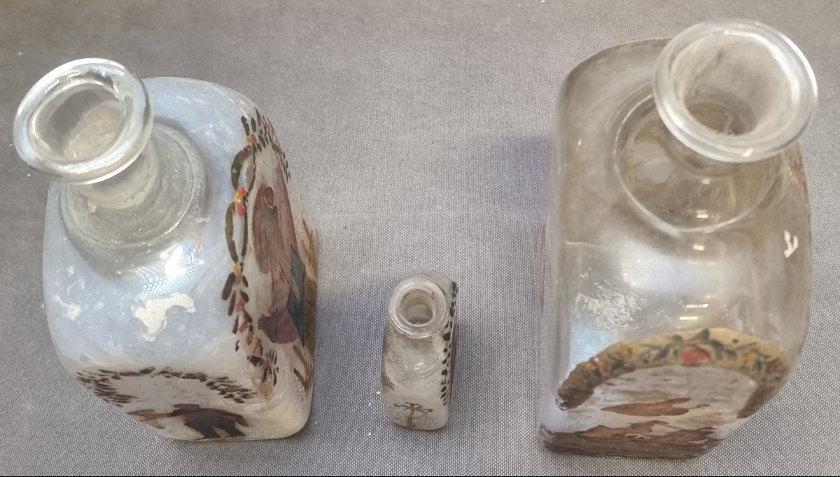 3 BOUTEILLES EN VERRE PEINT - LA MANNE DE SAINT-NICOLAS - XVIIIe SIÈCLE-photo-1