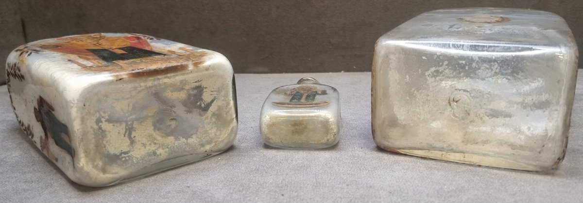 3 BOUTEILLES EN VERRE PEINT - LA MANNE DE SAINT-NICOLAS - XVIIIe SIÈCLE-photo-2