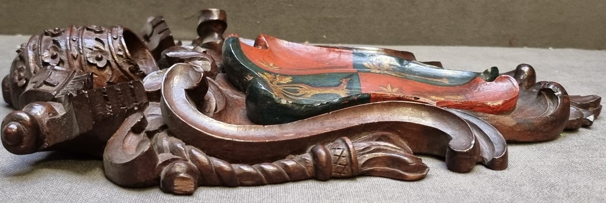 Armoiries du Pape Chigi (1655-1667) (Alexandre VII) en bois laqué et peint (noyer)-photo-3
