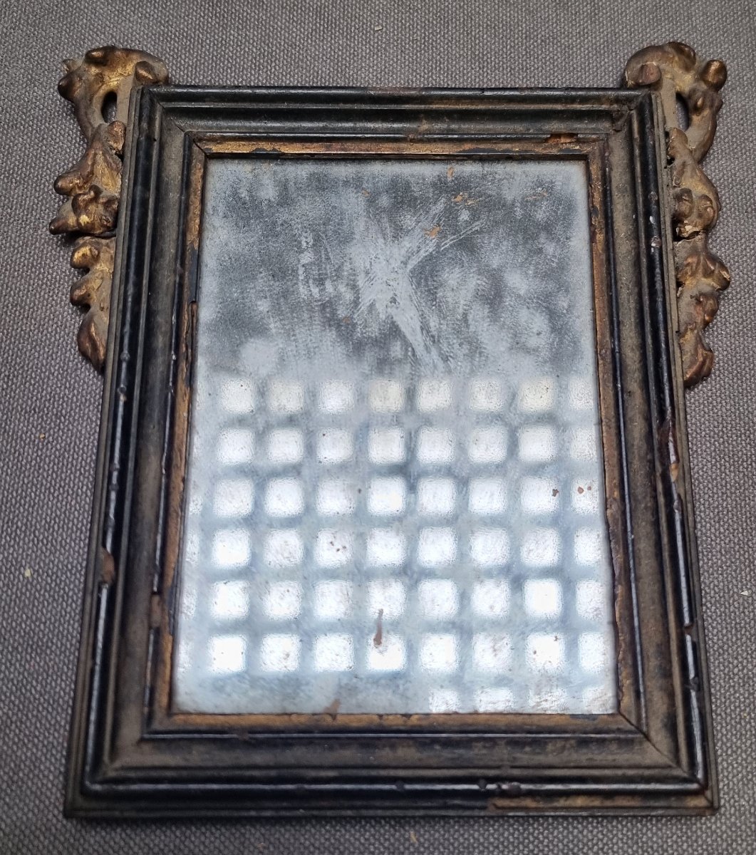 Small Salvador Rosa Frame In Carved Wood - Rome, Italy - 17th Century