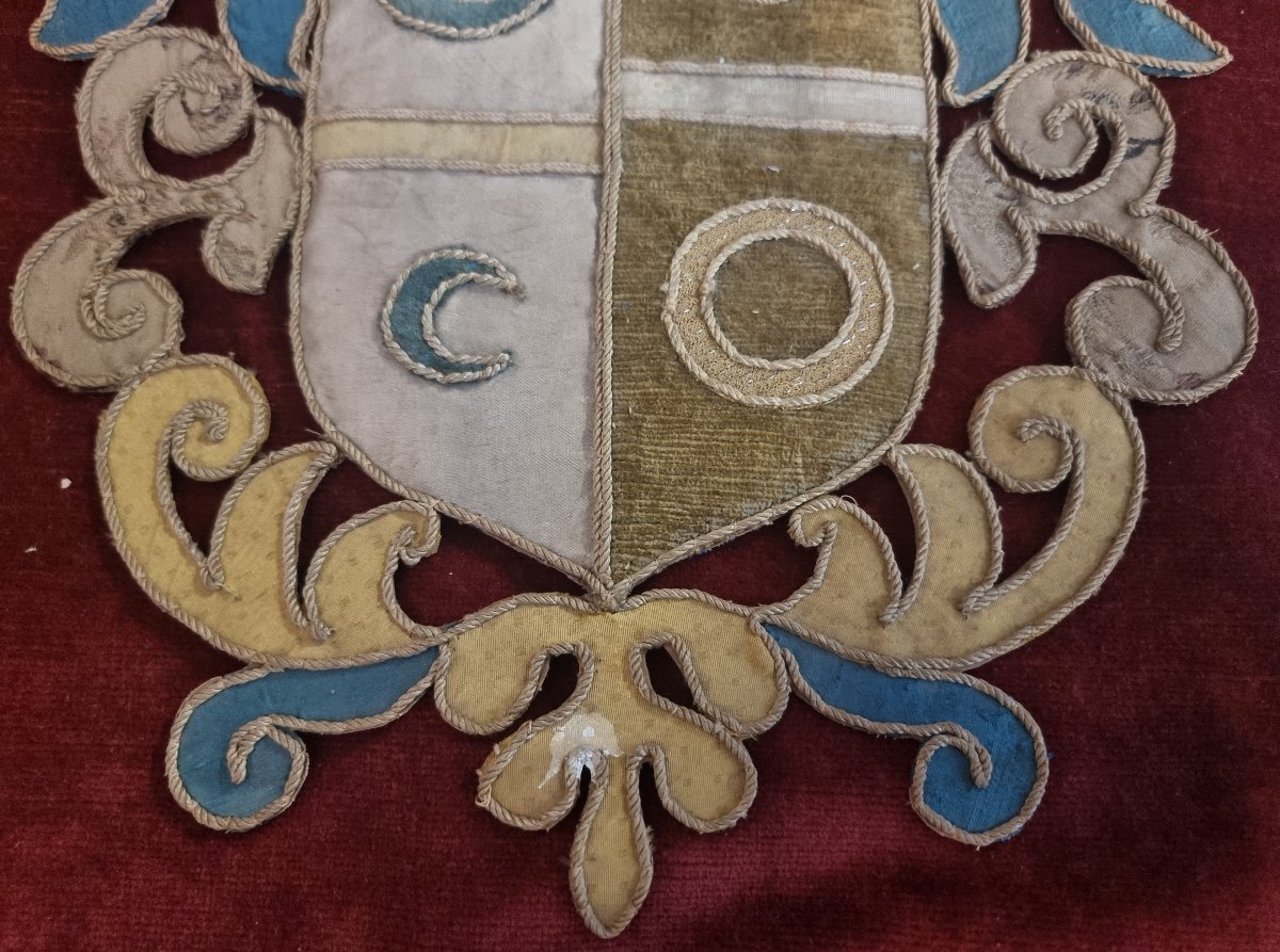 Armoiries brodées en tissu - Italie - XIXe siècle-photo-4