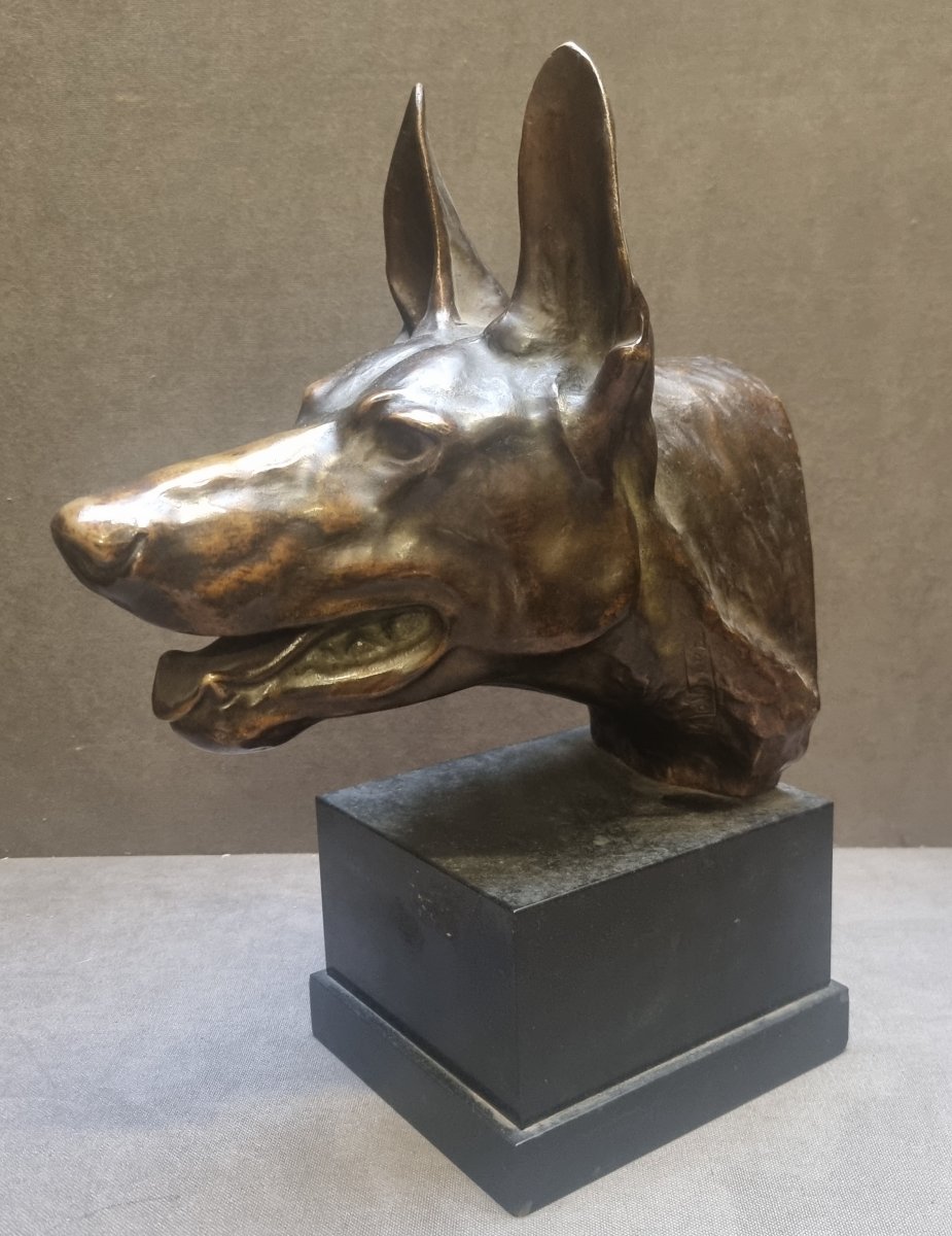 Bronze Sculpture On A Marble Base - Wolf's Head  - Max Le Verrier (1891-1973)