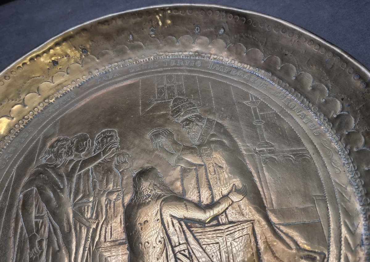Plat d'aumône en laiton – Italie - XVIIe siècle-photo-3