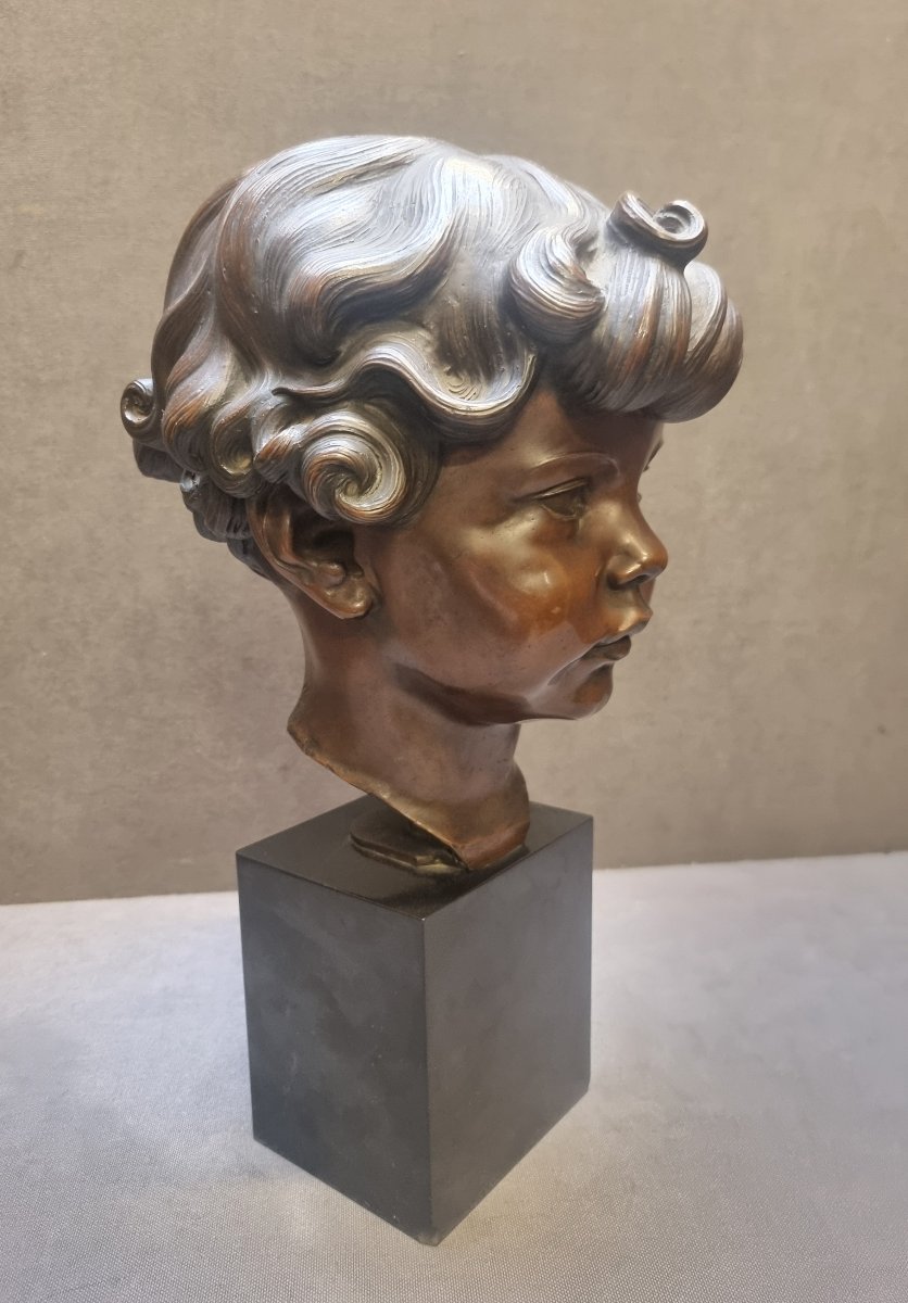 Sculpture en bronze sur socle en marbre – Buste de garçon – Corrado Corelli (1884–1968)-photo-2