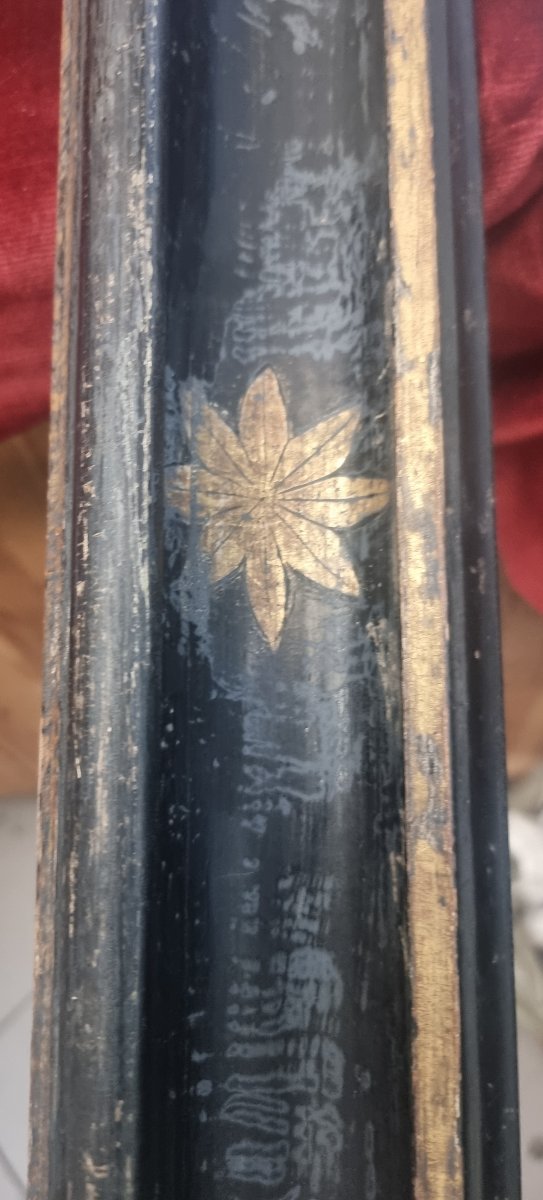 CADRE DU XVIIe SIÈCLE - LAQUE NOIRE ET ORNEMENTS DORÉS - ITALIE, ÉMILIE-photo-8