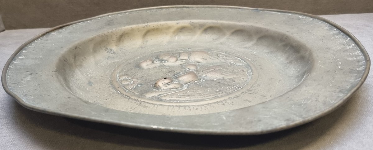 Plat d'aumône en laiton – Annonciation – Flandres, XVIe siècle-photo-4