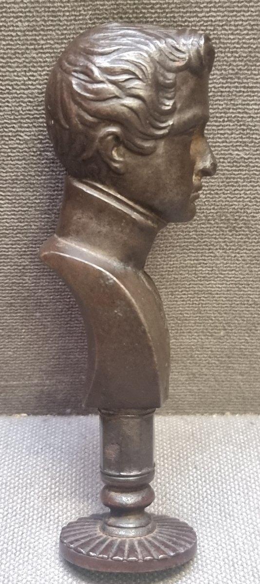 Hammered Steel Stamp - Depicting The Bust Of A Nobleman With A Coat Of Arms-photo-2