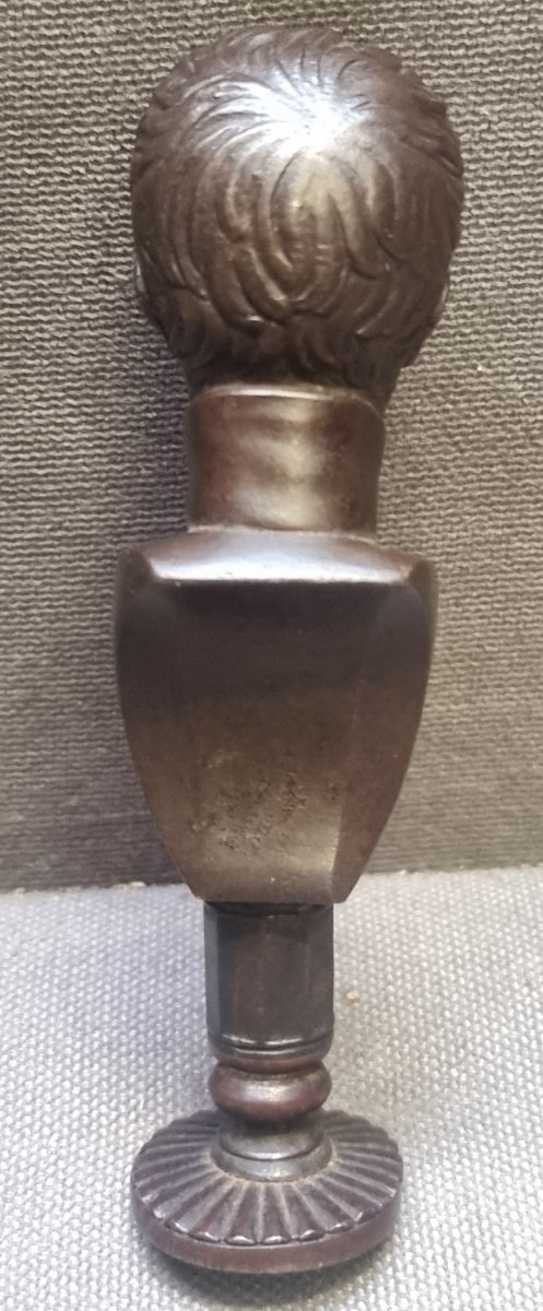 Hammered Steel Stamp - Depicting The Bust Of A Nobleman With A Coat Of Arms-photo-3
