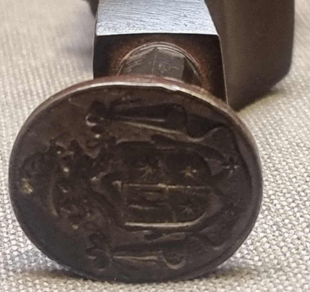 Hammered Steel Stamp - Depicting The Bust Of A Nobleman With A Coat Of Arms-photo-1