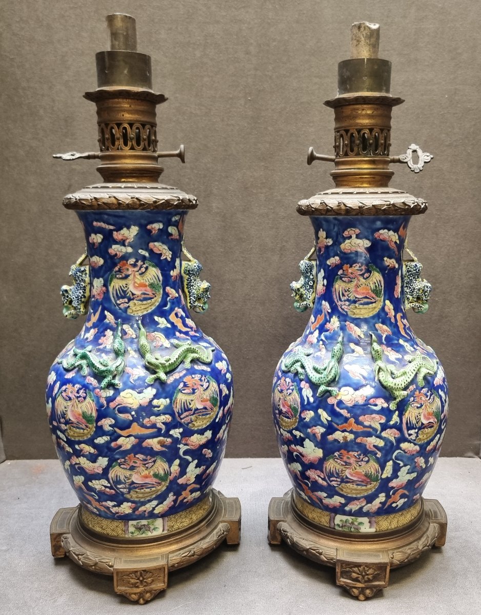 Paire de lampes de table en porcelaine chinoise et bronze doré – France, époque Napoléon III