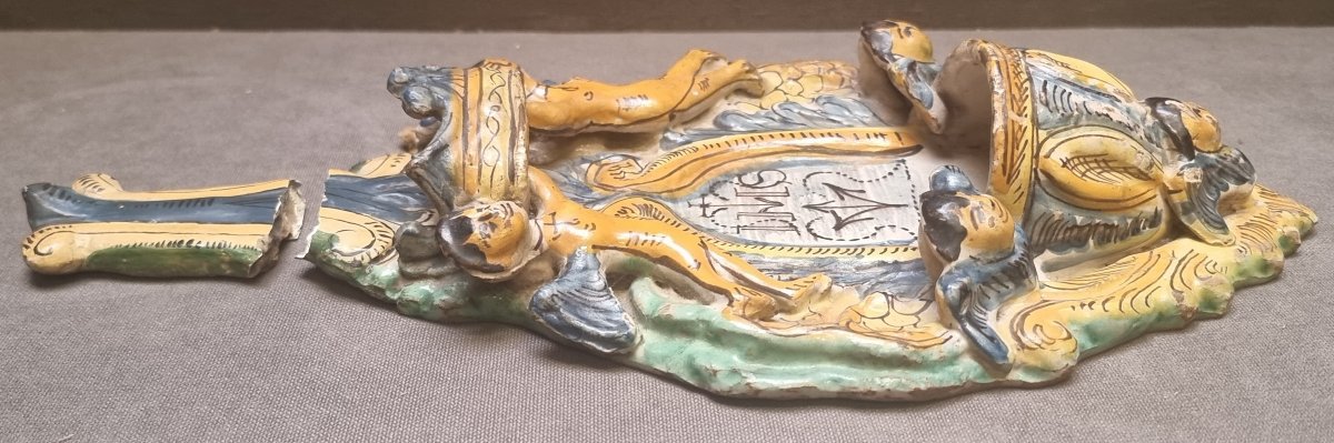 Majolica Holy Water Font — Late 17th Century — Southern Italy-photo-1