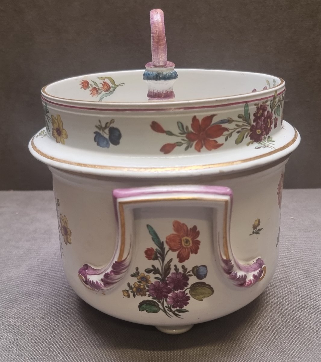 Glacière en porcelaine polychrome – Manufacture Ginori – Début du XIXe siècle-photo-3