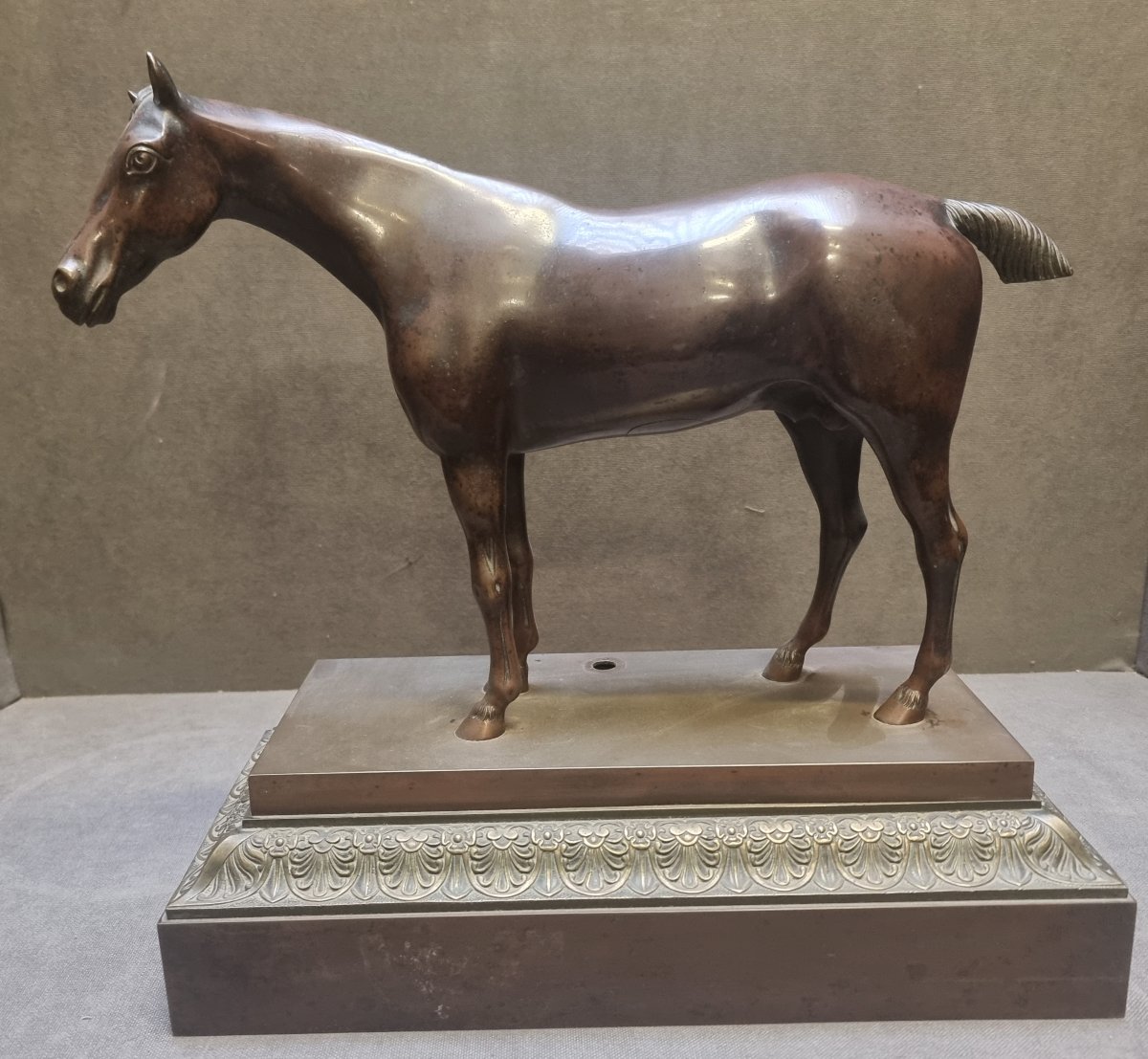 Modèle de cheval de course en bronze – Première moitié du XIXe siècle (Charles X)