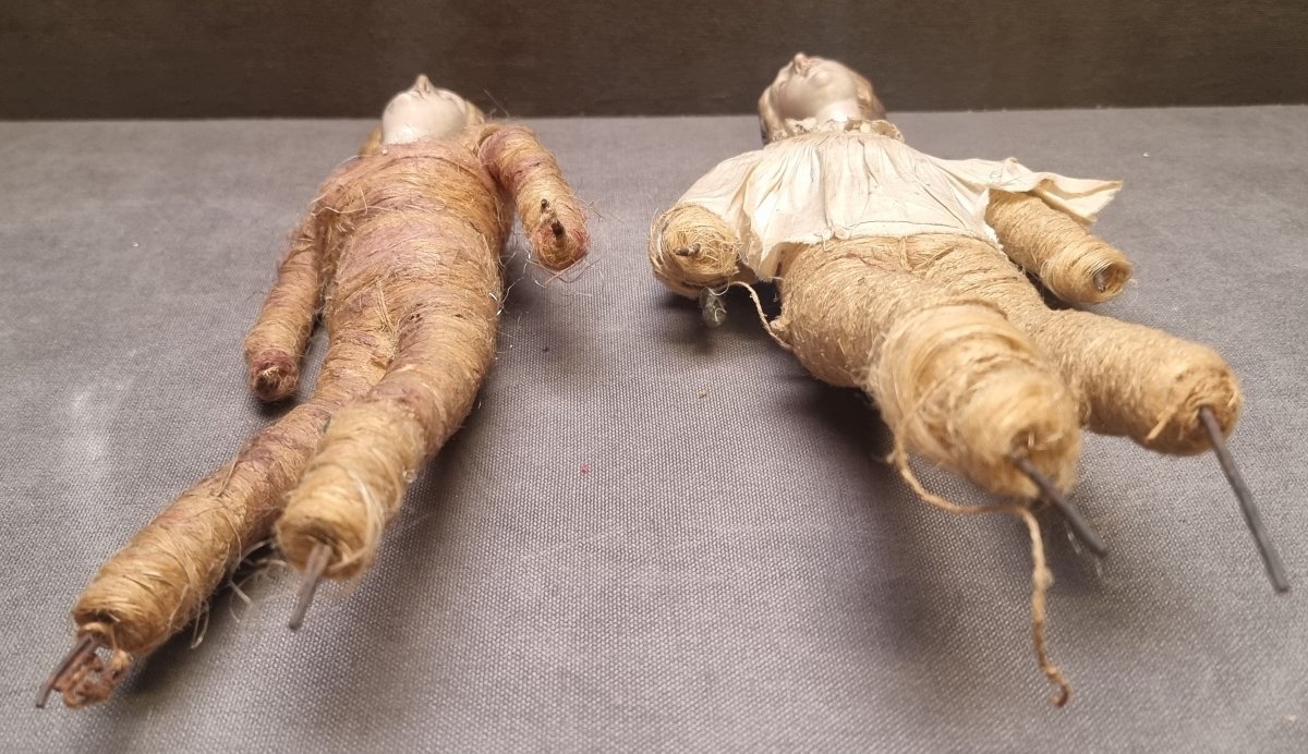 Two Neapolitan Nativity Scene Figurines—terracotta Heads With Glass Eyes—  —early 1800s-photo-4