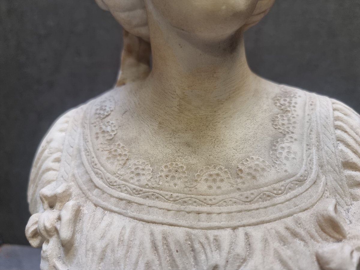 Statuary Marble Bust Of A Woman - Mid-19th Century-photo-2