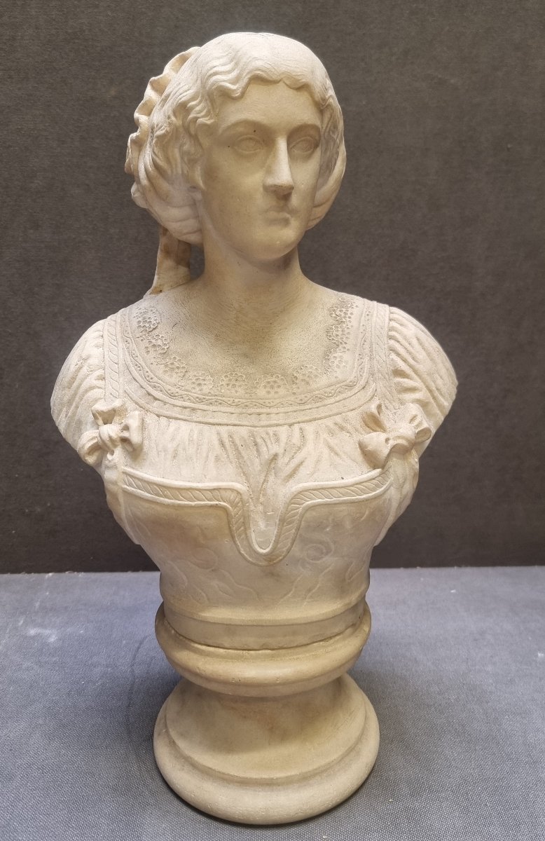 Statuary Marble Bust Of A Woman - Mid-19th Century