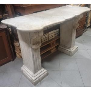 Console en marbre Statuario – Italie, première moitié du XIXe siècle