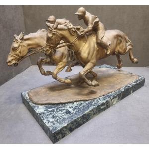 Bronze Sculpture – Pair Of Jockeys On Horseback, On A Verde Delle Alpi Marble Base