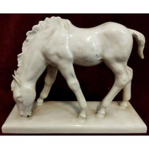 CHEVAL EN PORCELAINE BLANCHE MEISSEN - début du XXe siècle