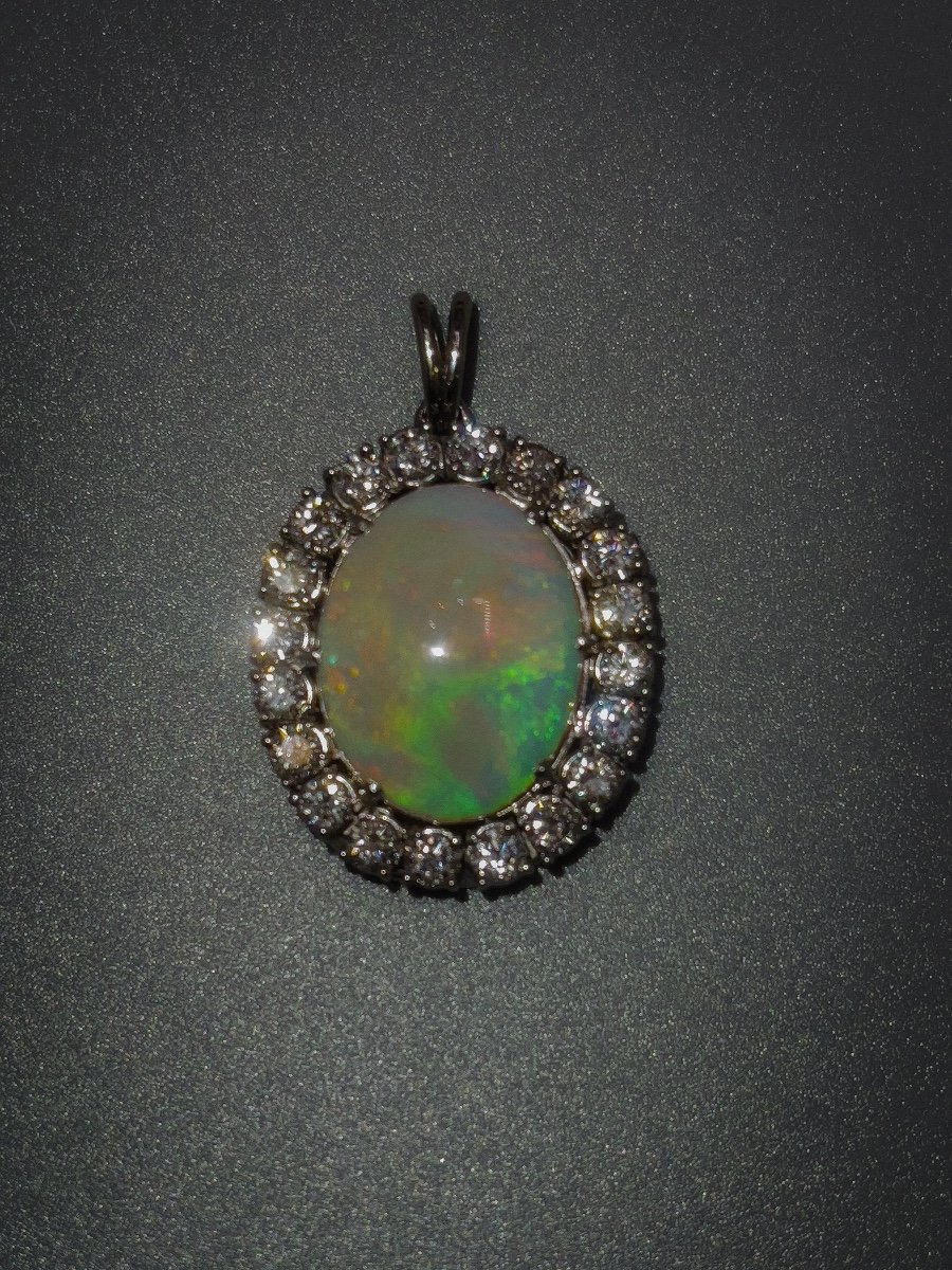 Stunning 6.5 Carat Australian Opal-photo-1