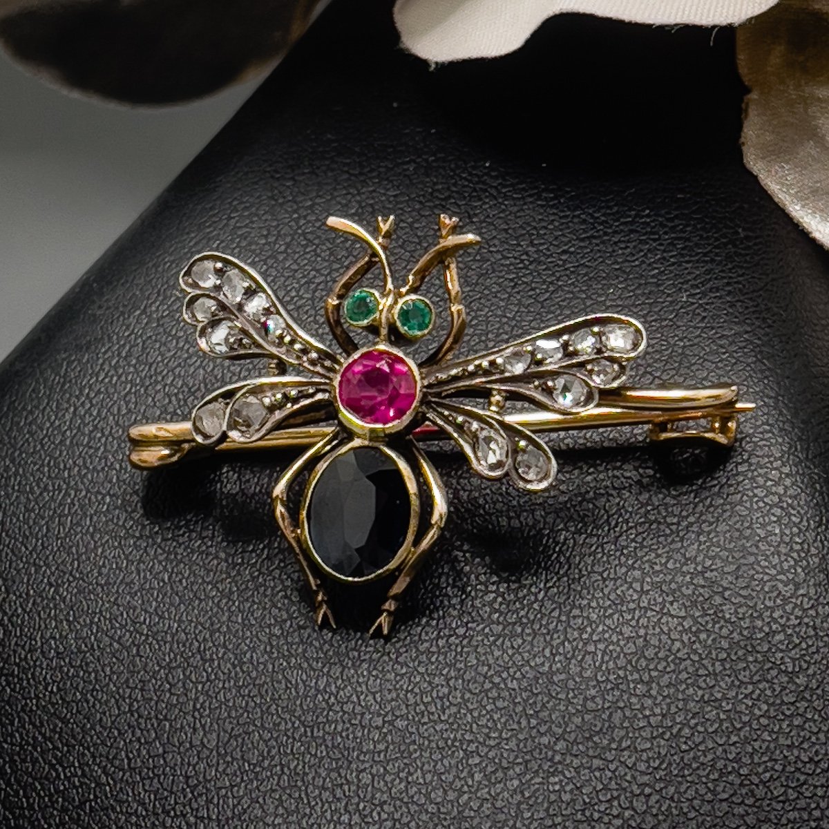 Belle époque, Broche Insecte En Or Jaune 18k