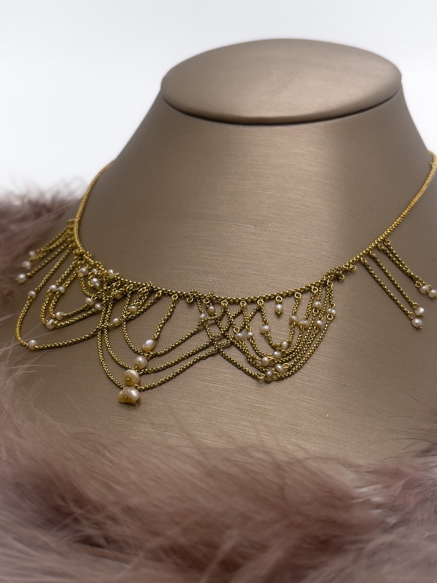 Elegant “drapery” Type Necklace In 18k Gold-photo-4