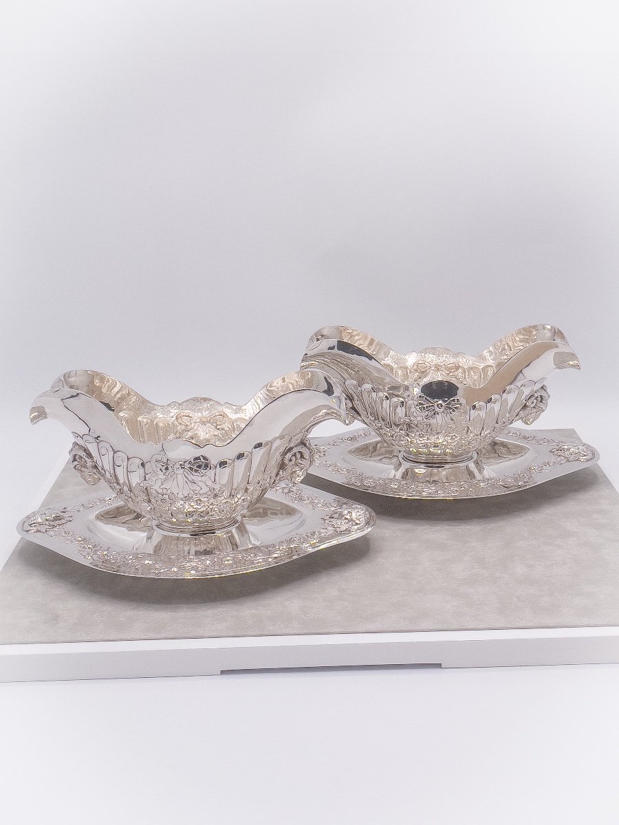 Spectacular Pair Of Sauceboats On Trays In 800/1000 Sterling Silver-photo-4