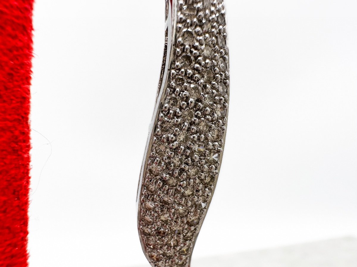Pair Of 18k White Gold Drop Earrings-photo-3