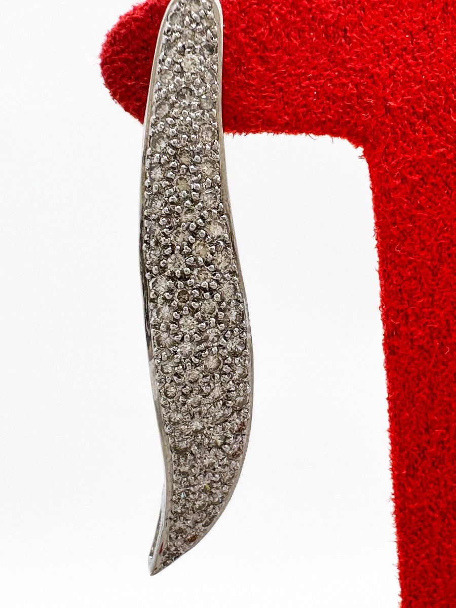Pair Of 18k White Gold Drop Earrings-photo-4