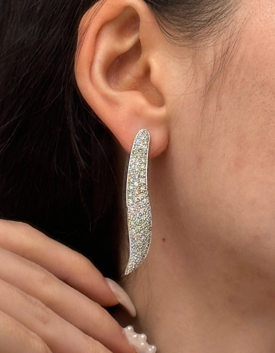 Pair Of 18k White Gold Drop Earrings-photo-5