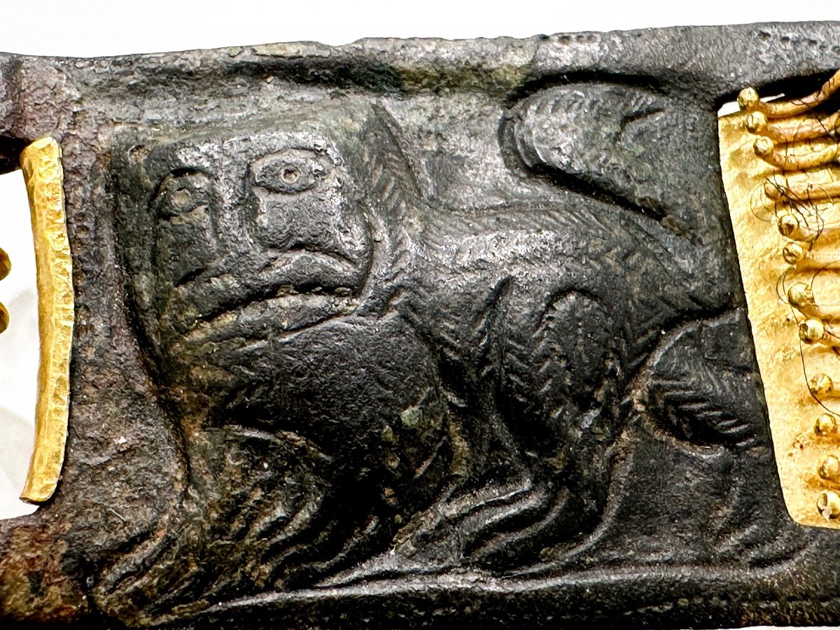 Broche De Créateurs Composé Par Un élément Archéologique Romain En Bronze-photo-2