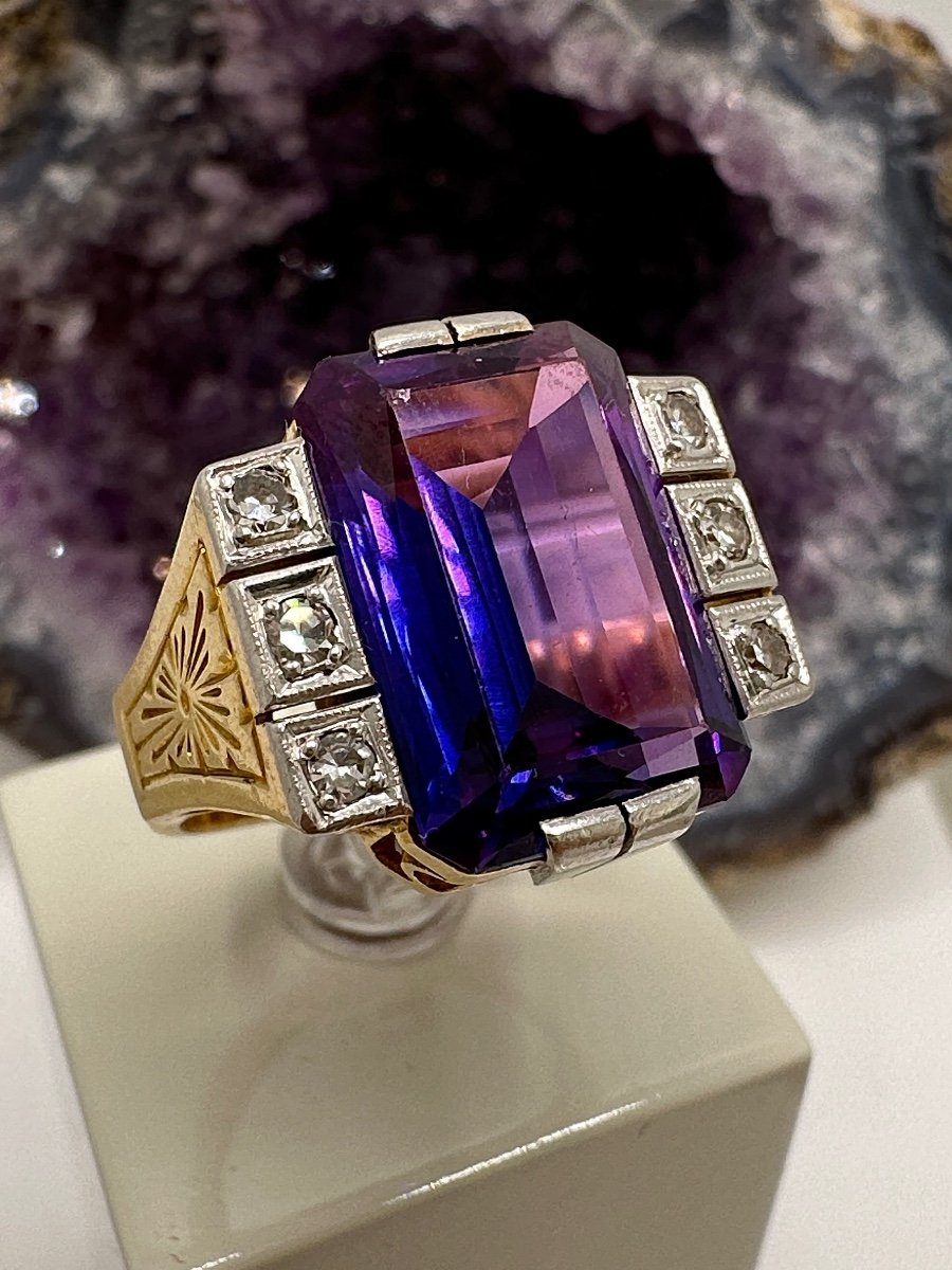 Tank Ring Set With An Amethyst And Shouldered With 2 Lines Of Diamonds-photo-3