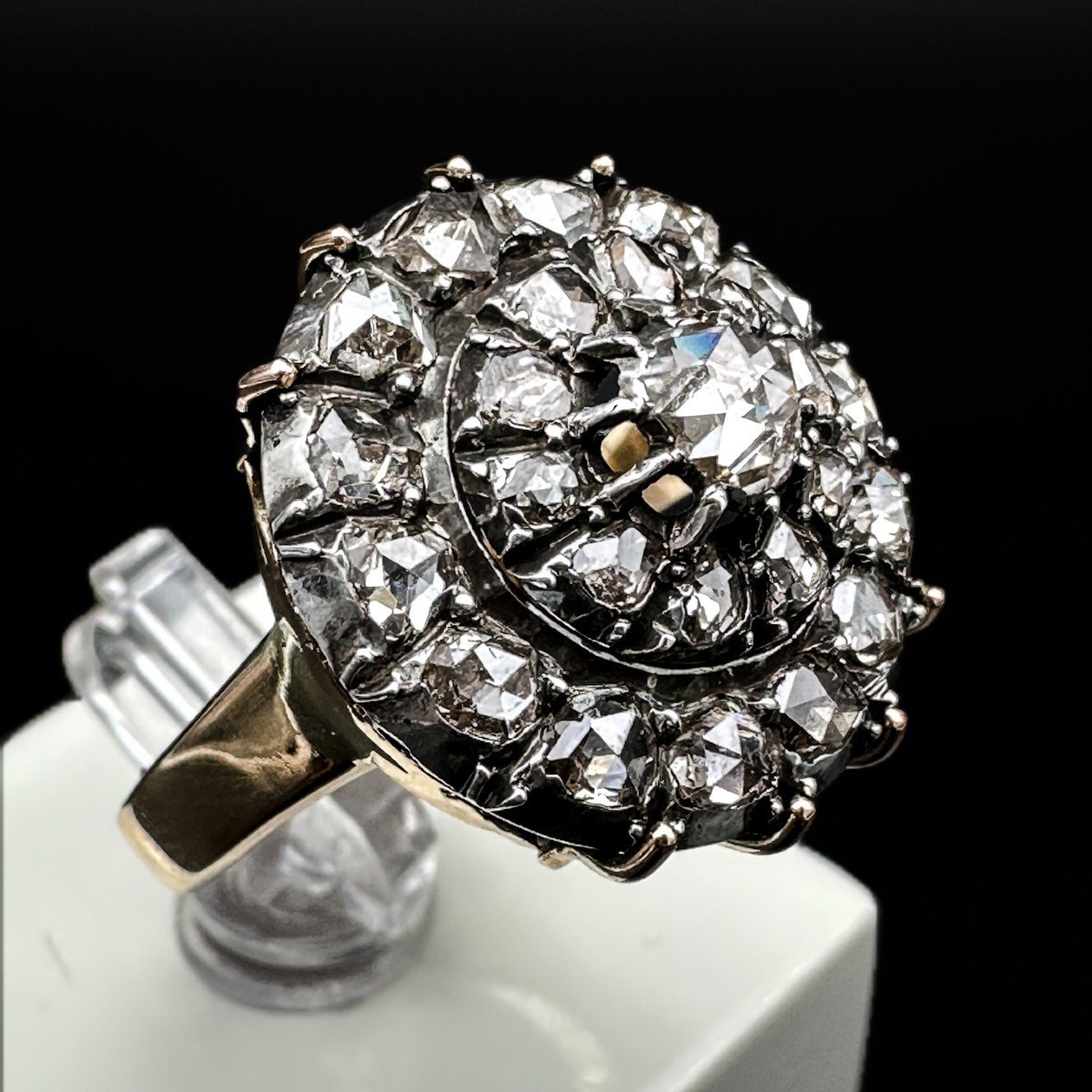 Flemish Ring Early 19th, Set With Rose Cut Diamonds-photo-2