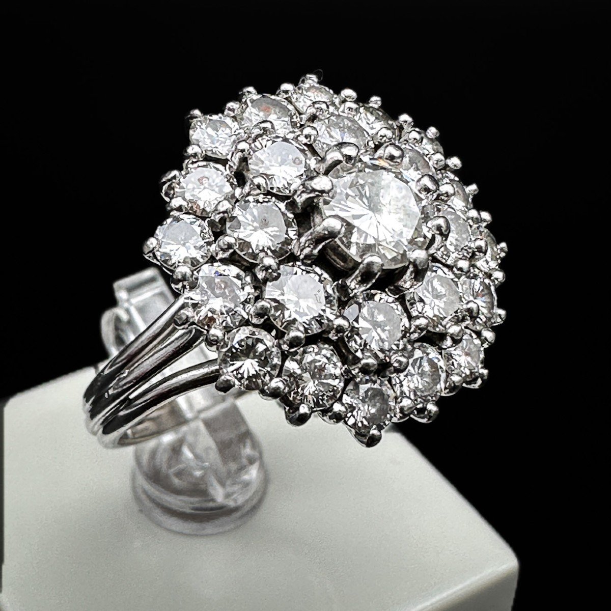 Vintage Ring In 18k Gold, Set With Diamonds-photo-2