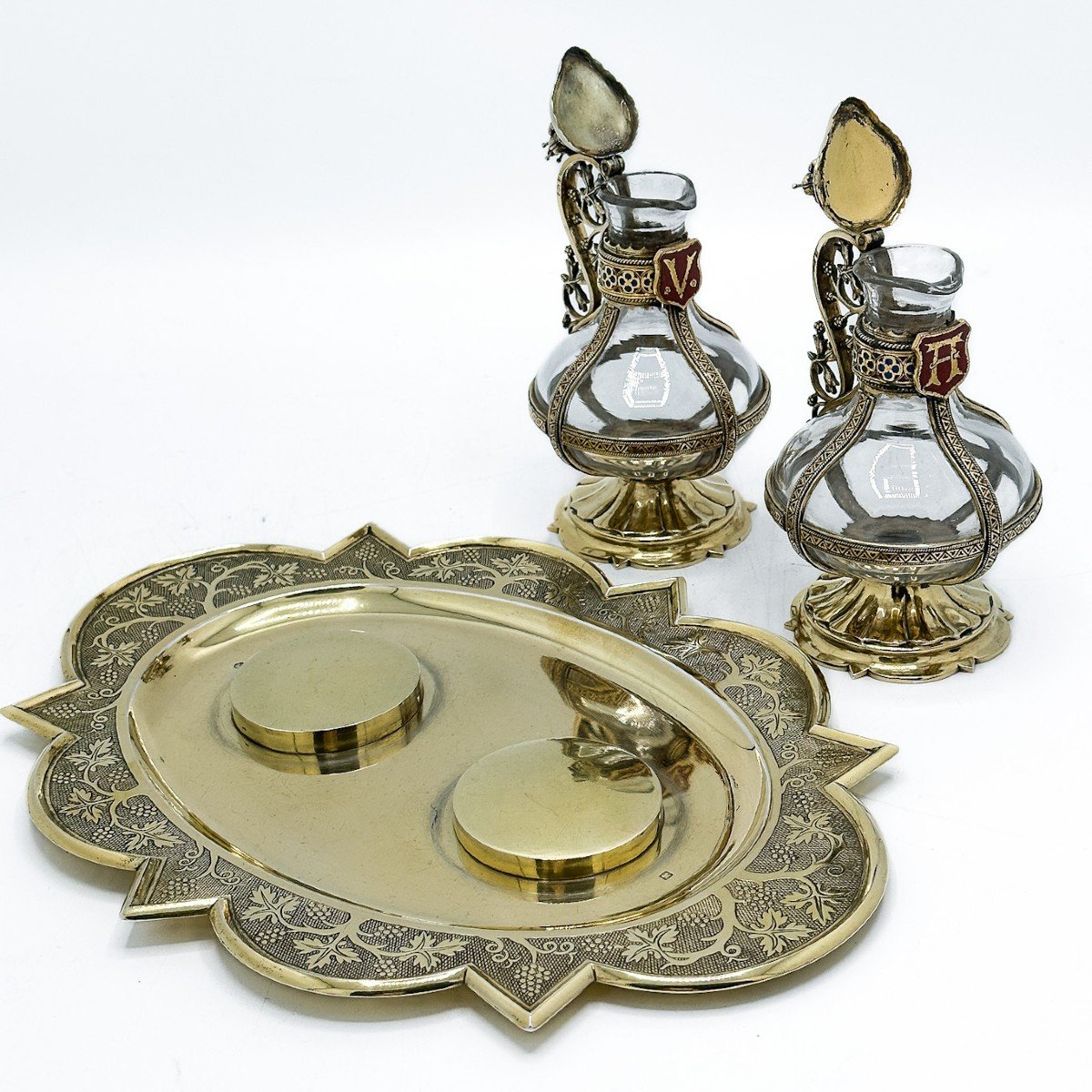 Splendid Pair Of Church Cruets On Silver Vermeil Tray-photo-2